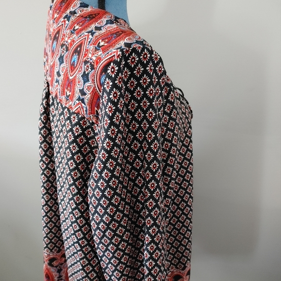 Multi color blouse - Picture 3 of 4